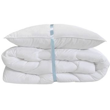 Amber, Vederlicht all year dekbed (140 x 200 cm) + gratis hoofdkussen Amber, Vederlicht all year dekbed (140 x 200 cm) + gratis hoofdkussen