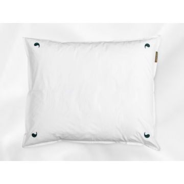 Kalundewa sateen pillowcase junior (white with dark green leaves) - Four Leaves