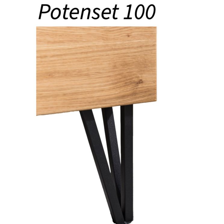 100