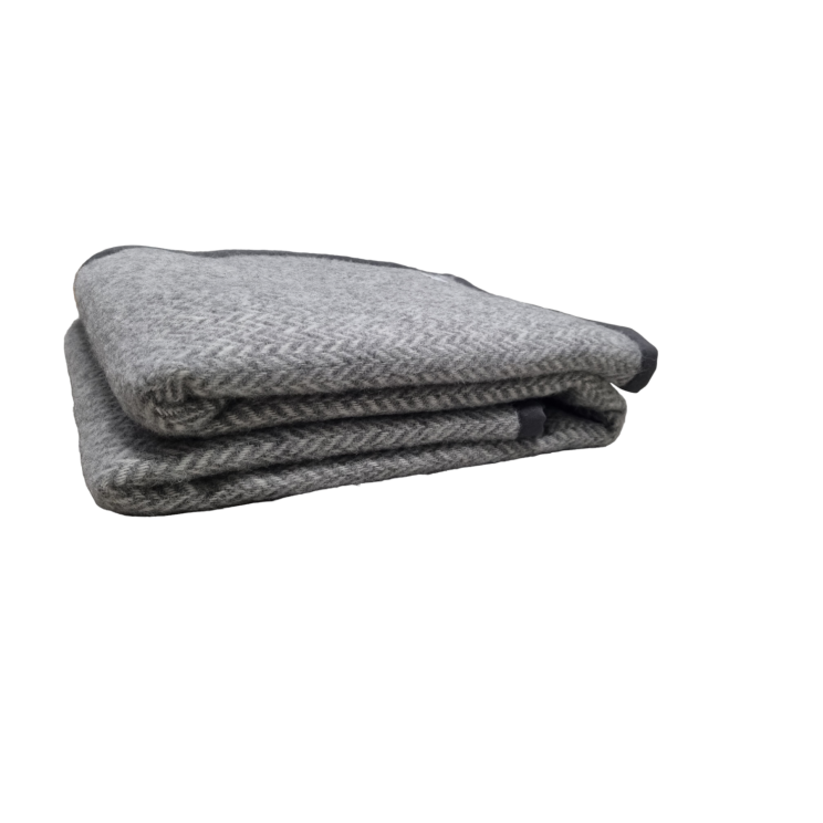 Savanne 100% zuiver lamswollen deken - Plumb