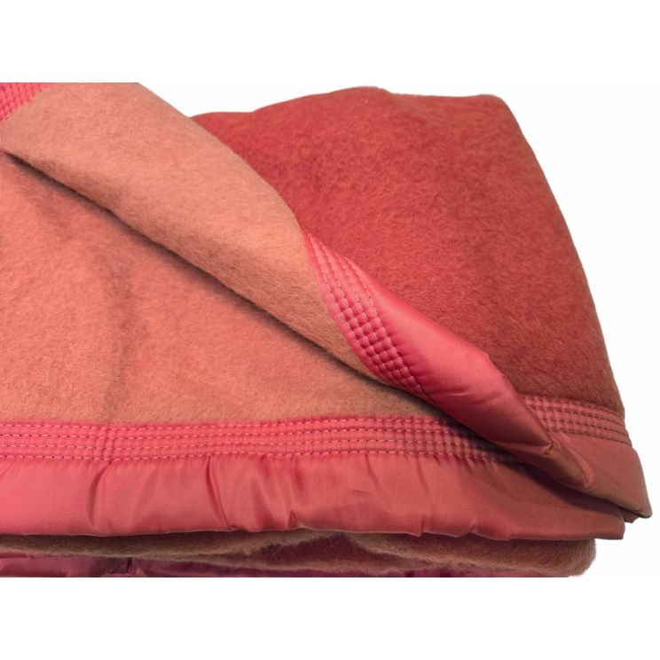 Wollen deken - By Savanne - All Year (500 gram) - Oud Roze/Rood